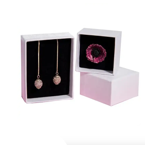 Custom logo different feature cardboard velvet jewelry packaging box jewelry gift box