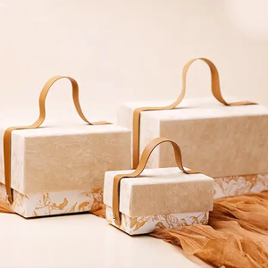 2023 custom Cardboard wedding Carrying paper perfume box Handle velvet invitation boxes